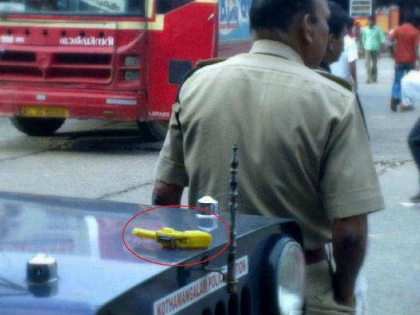 எவன்டா அவன்....