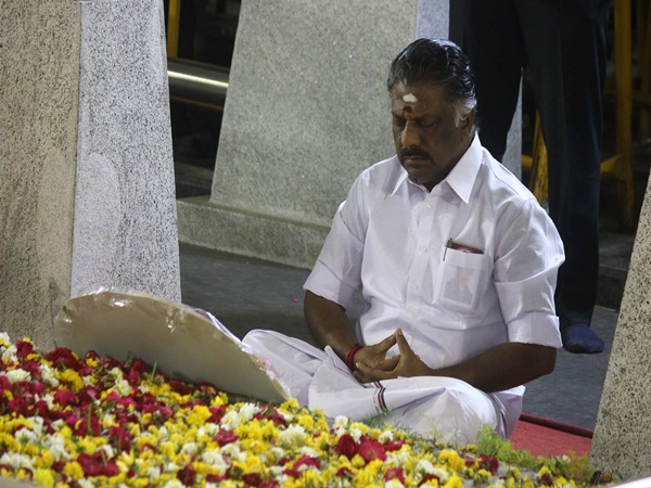 தியானம் - ஓபிஎஸ் தியானம் - ஓபிஎஸ்