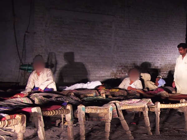 இரவுக்கு குழந்தை வேண்டும் : 