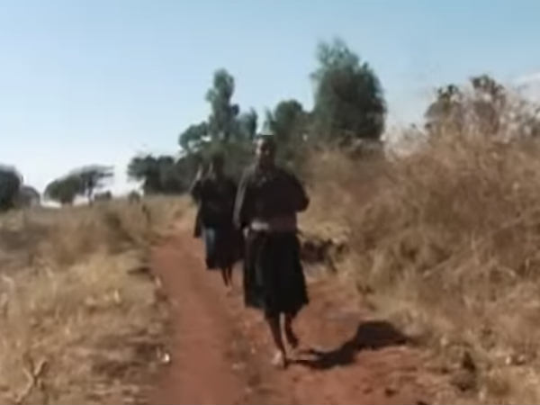 வீட்டை விட்டுப் போ : 