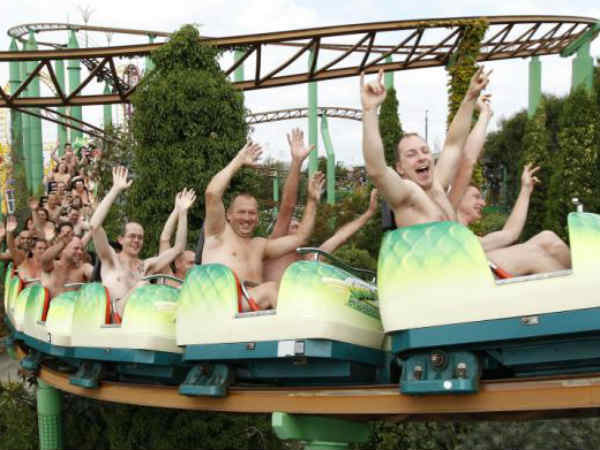 தொண்டு நிறுவனத்திற்காக : 