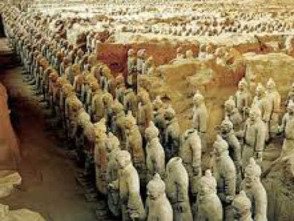 டோம்ப் கின் ஷி ஹுவாங் : 