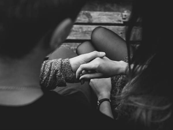 அவன் யாரோ ? : 