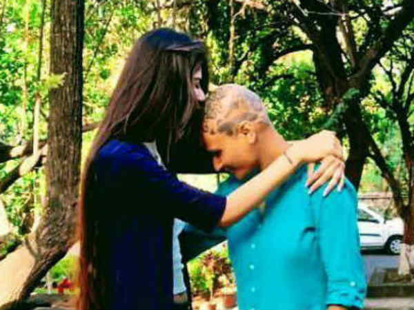 வீட்டிற்குள்ளேயே.... : 