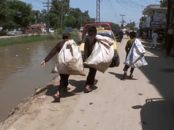 பெஷாவர் : 