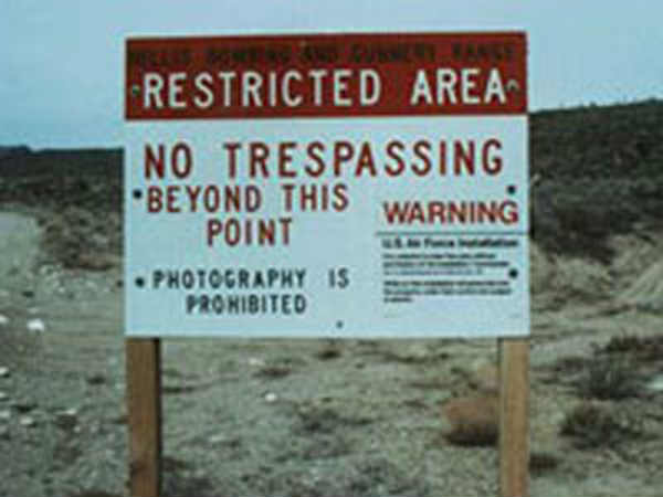 ஏரியா 51 : 