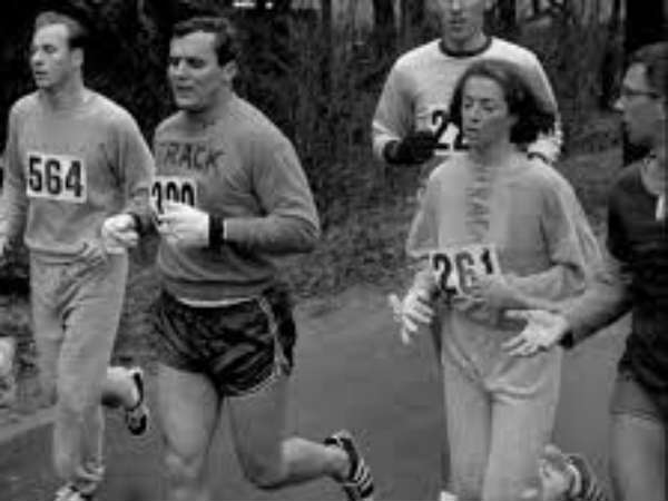 வரலாறு : 