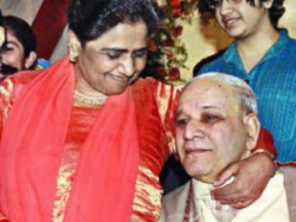 மாயாவதி : 