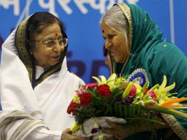 அறிவாளிகள்!