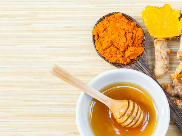 கஸ்தூரி மஞ்சள் மற்றும் தேன் 