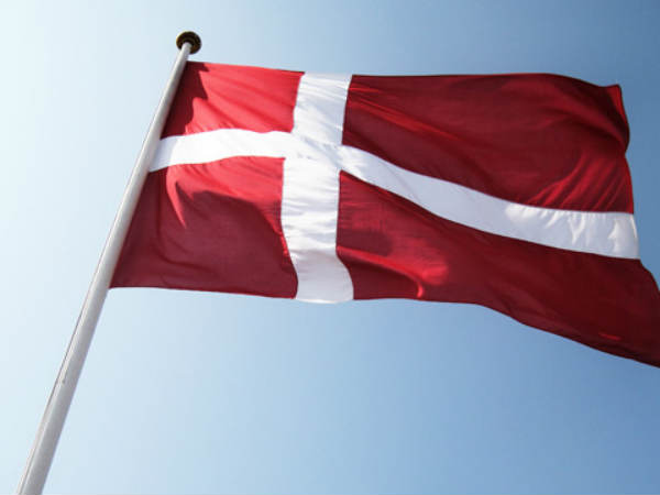 தேசிய கொடி : 