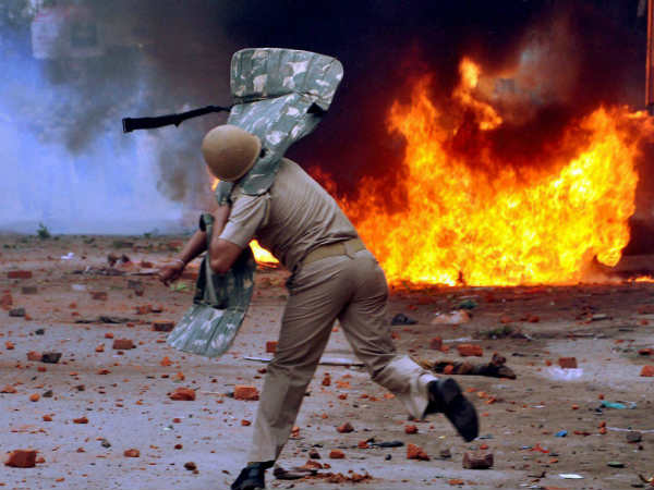 கலவரம்...