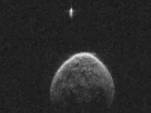 ஃப்ளையிங் சாசர்! ஃப்ளையிங் சாசர்!