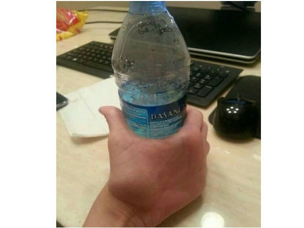 தண்ணீர் பாட்டில் : 