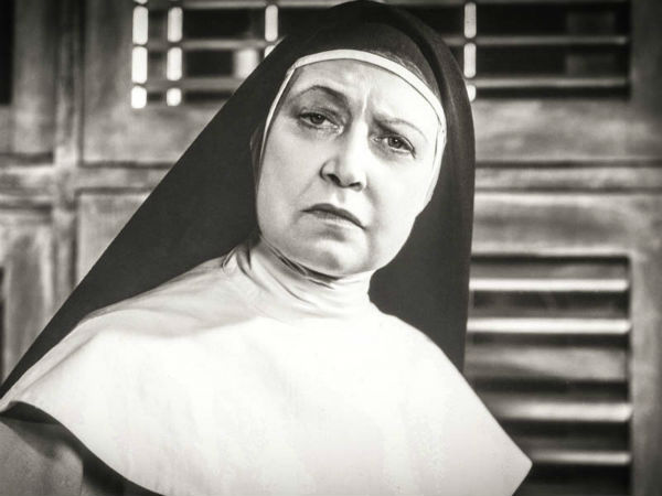 கன்னி மடத்தை விட்டு வெளியரிய பின்...