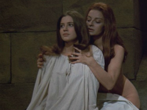 தனிமையில்!