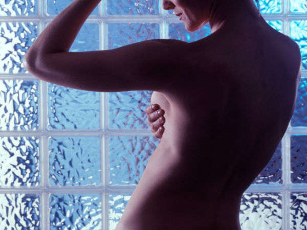 தளர்ந்து தொங்கும் மார்பங்கள்