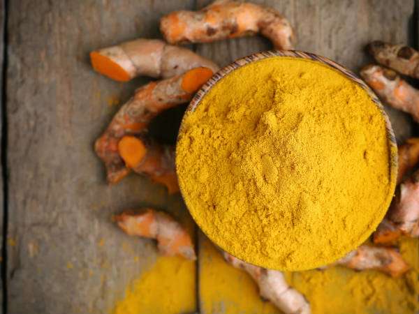 மஞ்சள் மற்றும் நல்லெண்ணெய் 