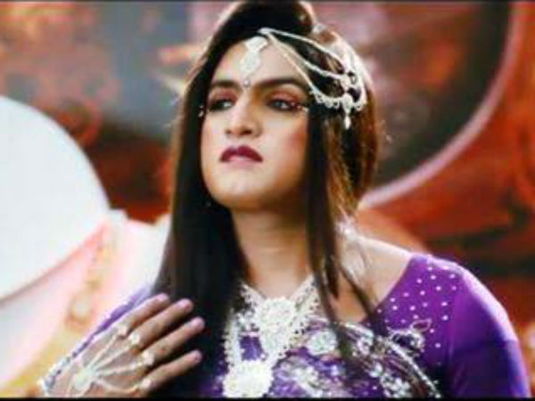 சந்தானம்!