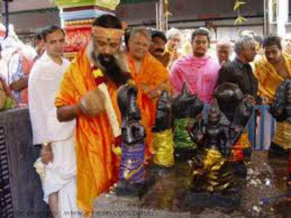 முன்னால் நிற்க கூடாது