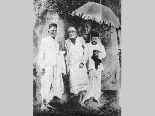 அதிசய மனிதர் அதிசய மனிதர்