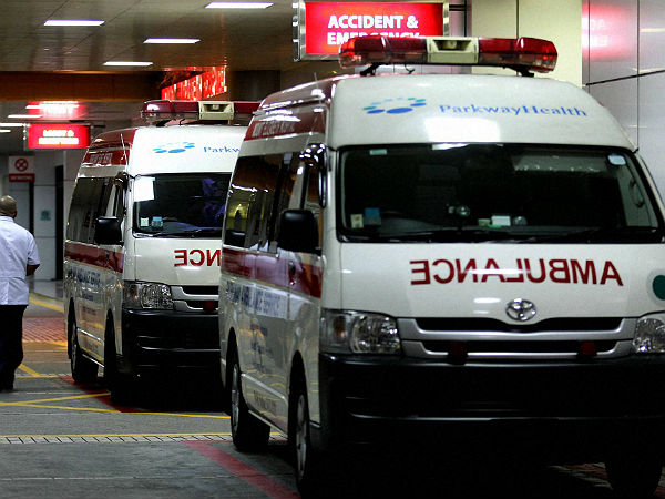 ஆம்புலன்சை அழையுங்கள்