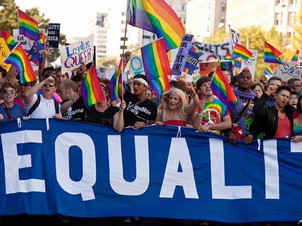 சக மனிதர்களே!