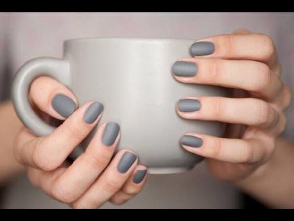 கிரே (சாம்பல் நிறம்)