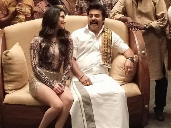 மம்முட்டியுடன் மம்முட்டியுடன்