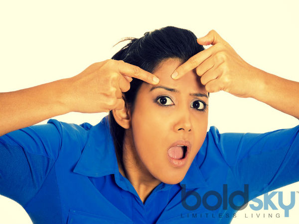 நெற்றியின் வலதுபுறம்