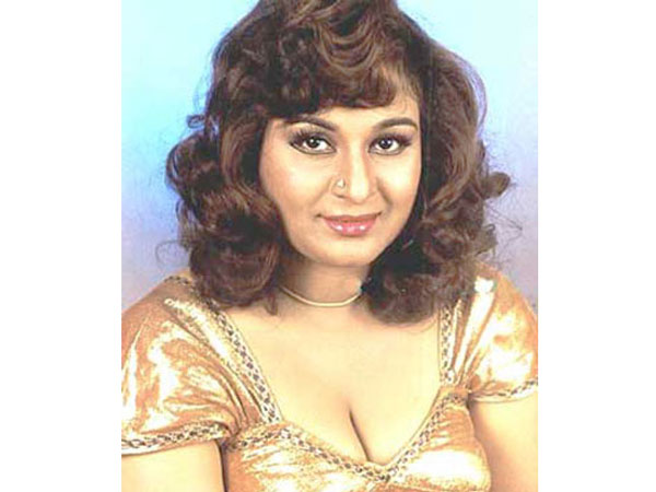 சினிமாவில் பிரபலம்