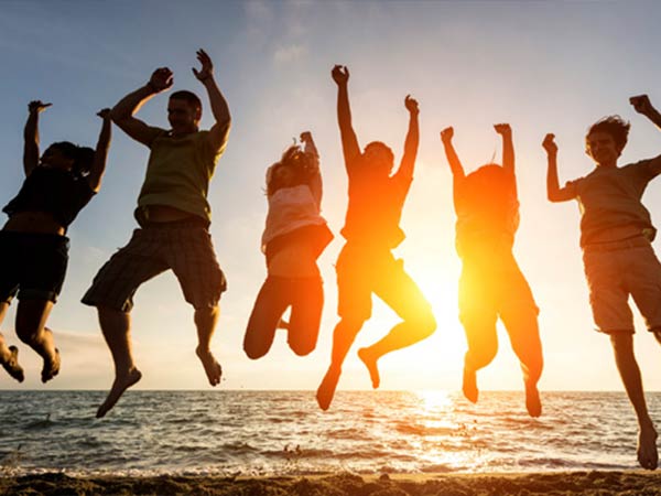 நண்பர்களுடன் வெளியே செல்லுதல் 