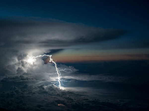 மின்னல்