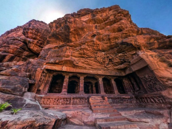 4. பாதாமி குடைவரைக் கோயில் - கர்நாடகா 