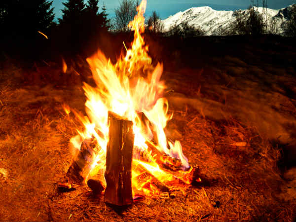 நெருப்பு மற்றும் நிலம் 