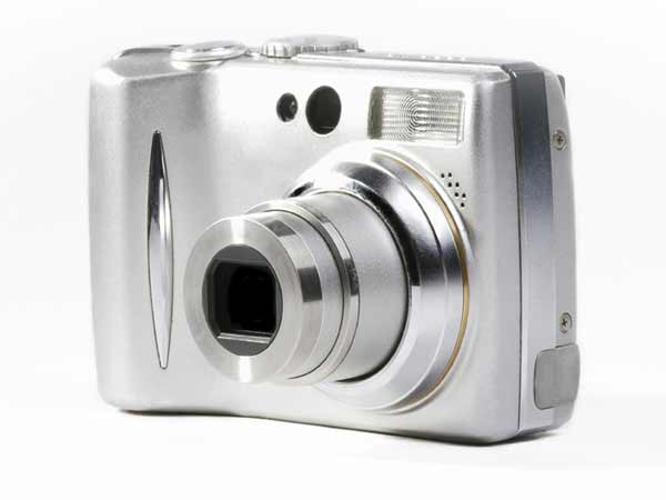 கேமரா எப்போது வந்தது?