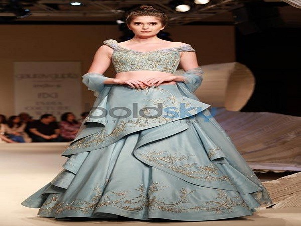 ஷராரா கட் லெஹங்கா