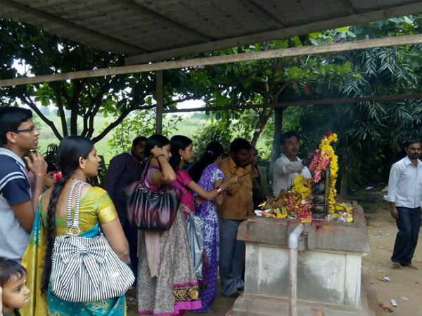 அரசமரத்தடி நாகர்சிலை