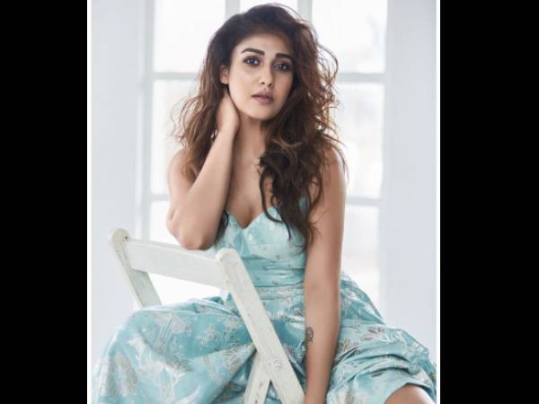 சிங்கிள் ஸ்ட்ராப் கவுன்