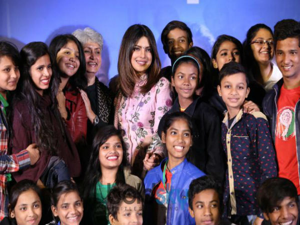 சமூக குழுவில் சேருங்கள் 