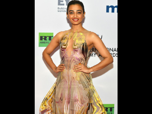 மஞ்சள் மற்றும் பிங்க் நிறங்கள்