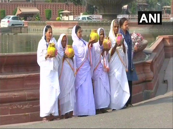 விதிகளை பின்பற்ற வேண்டும்