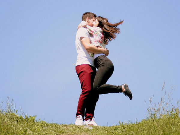 பயணத்திற்கு செல்லலாம்