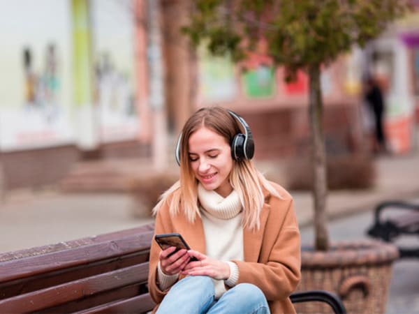 ஹெட்ஃபோன்