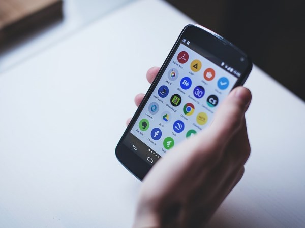 முக்கியமான செய்திகளை மட்டும் போனில் வைத்துக் கொள்ளுங்கள்