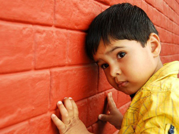 குழந்தைகள் இந்த பாதிப்பிற்கு எப்படி இரையாகின்றனர் ?