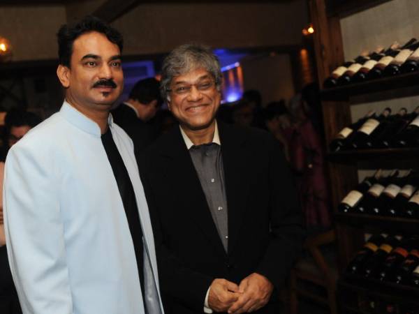 ரெசார்ட் உடைகள்