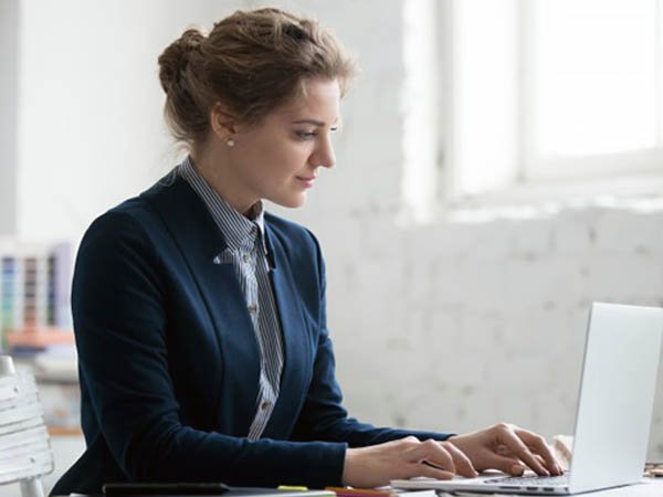 பணி எப்போதும் உங்களுடன் இருக்கும்