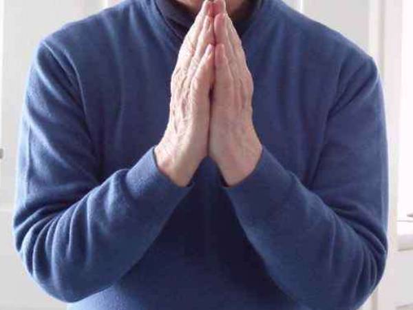 கை கூப்பி வணக்கம்