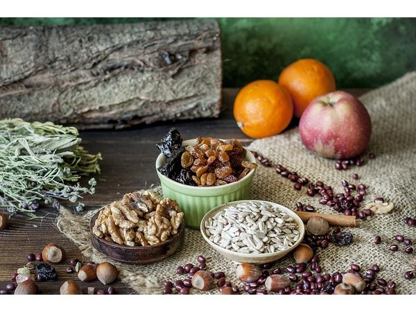 விதைகள் மற்றும் உலர் பழங்கள்